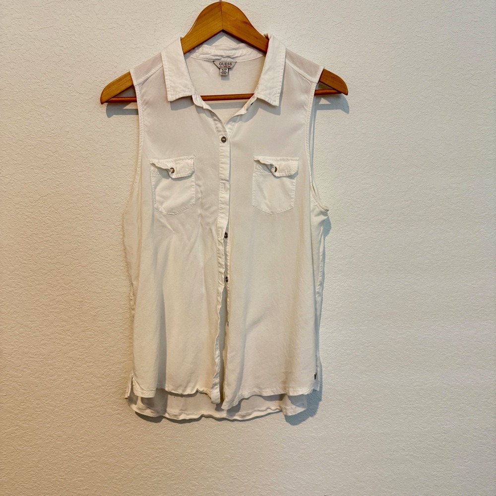 Guess Sleeveless Button Down Women XL White Pockets Logo Top